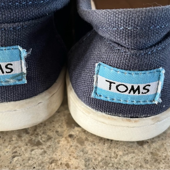 Kids Toms size 3 - Picture 4 of 4